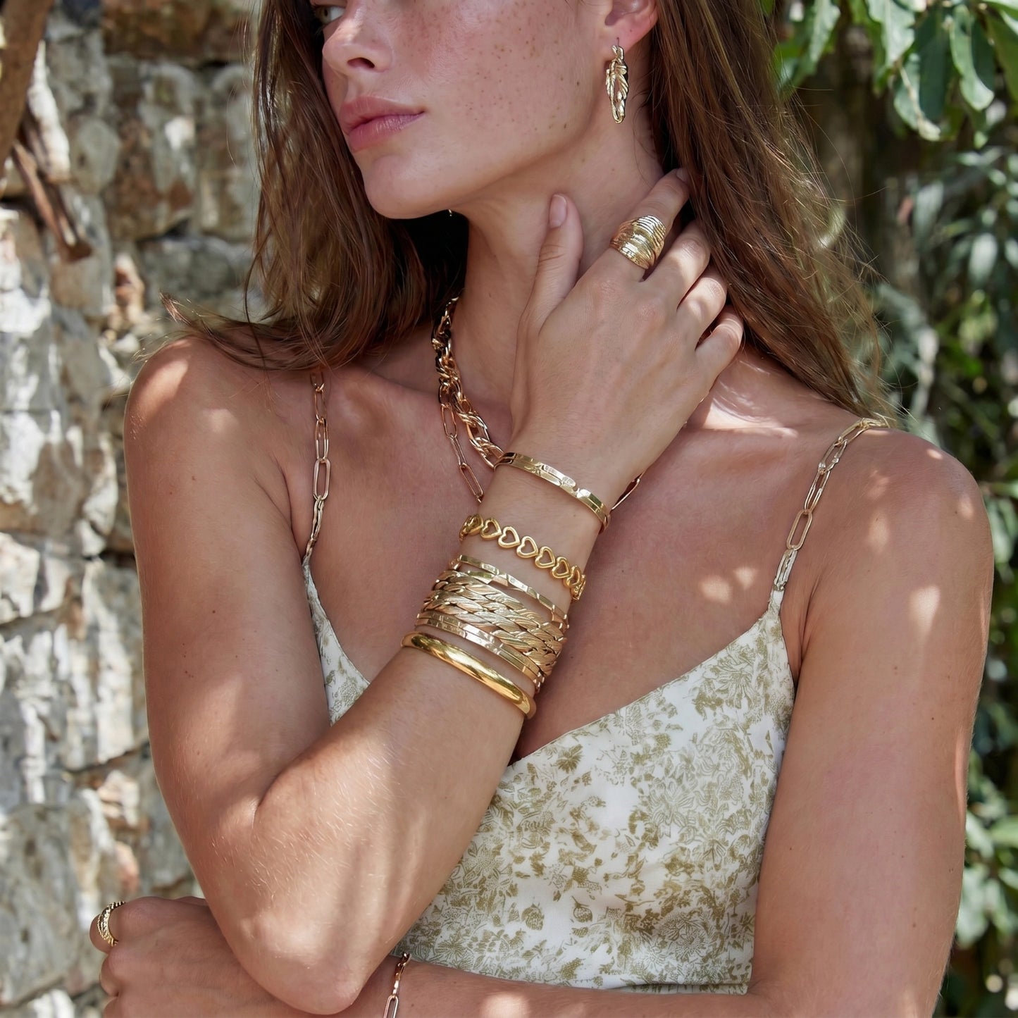 Linked Hearts Bangle | Fayvora